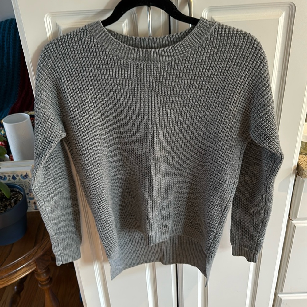 Aritzia Talula 100% Merino Wool Sweater